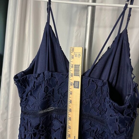 ASTR The Label Navy Lace Midi Dress XL - Picture 3 of 11